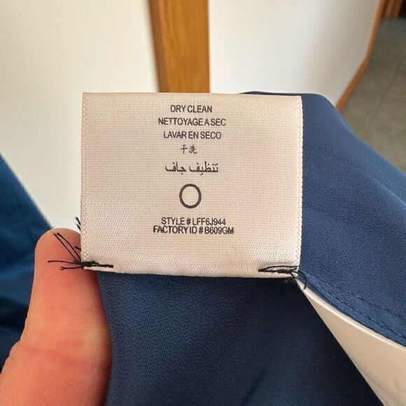 BCBGMaxazria Women’s Strapless Blue Ink Pleated Bow Maxi Occasion Gown - Picture 15 of 15